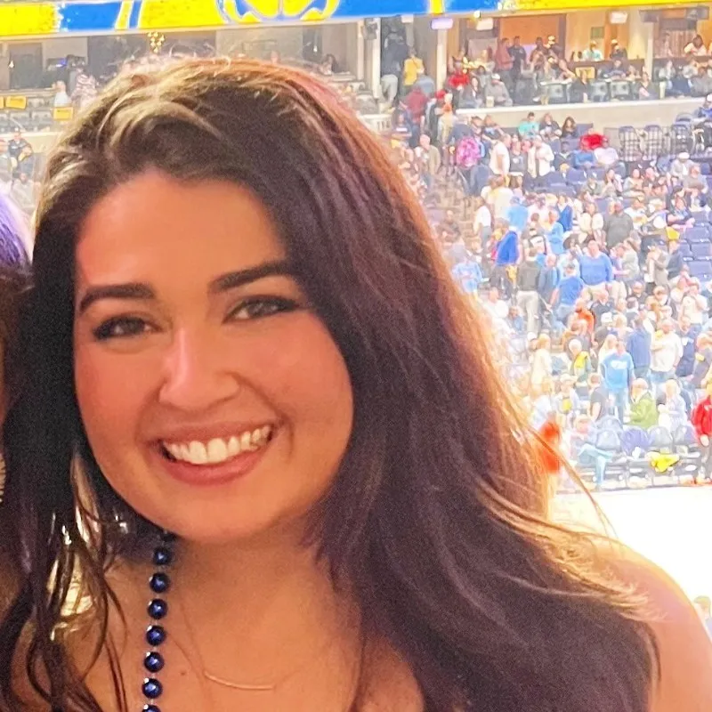 Tia Schlesinger ’14