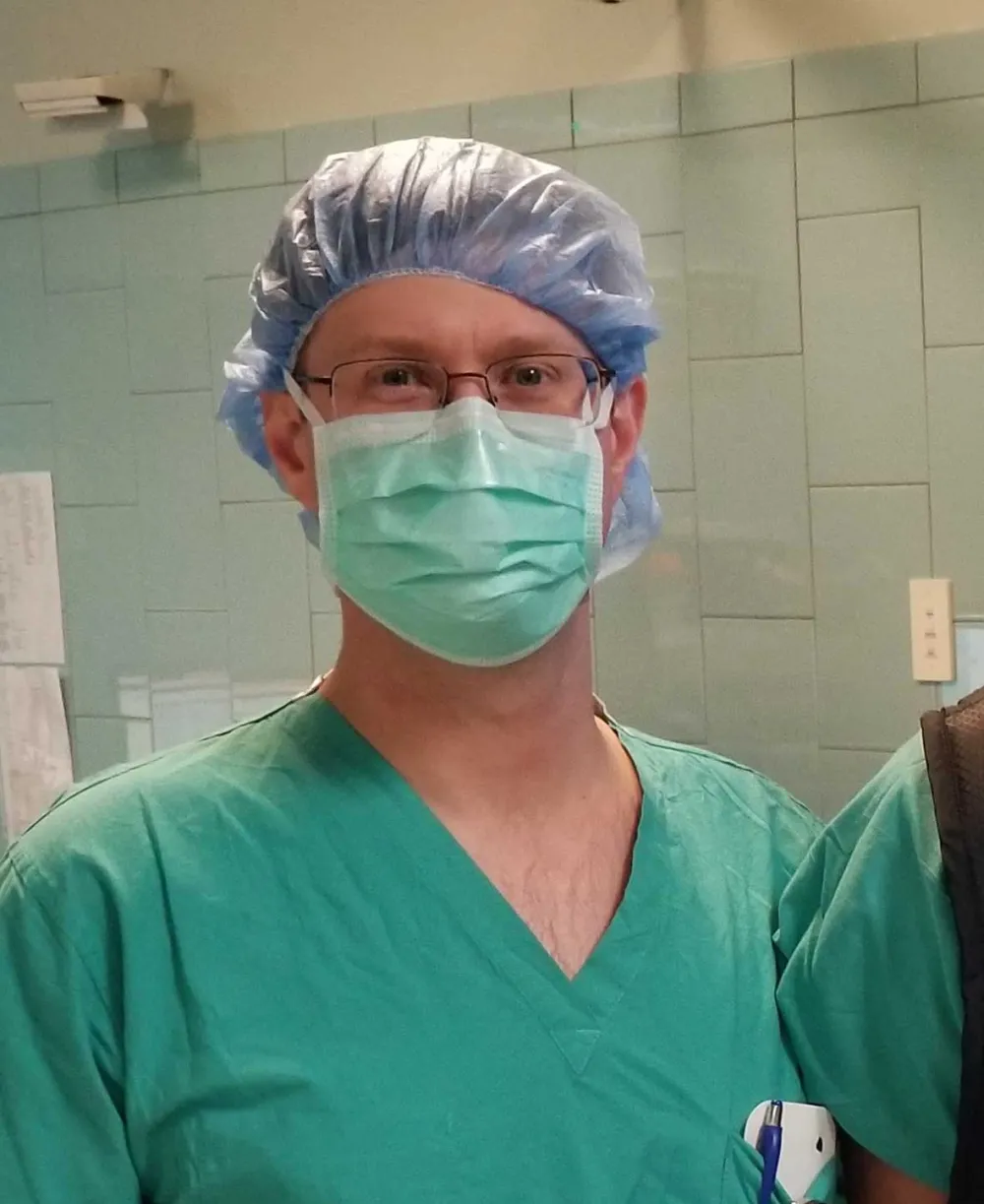 Dr. Jonathan Schoen ’03